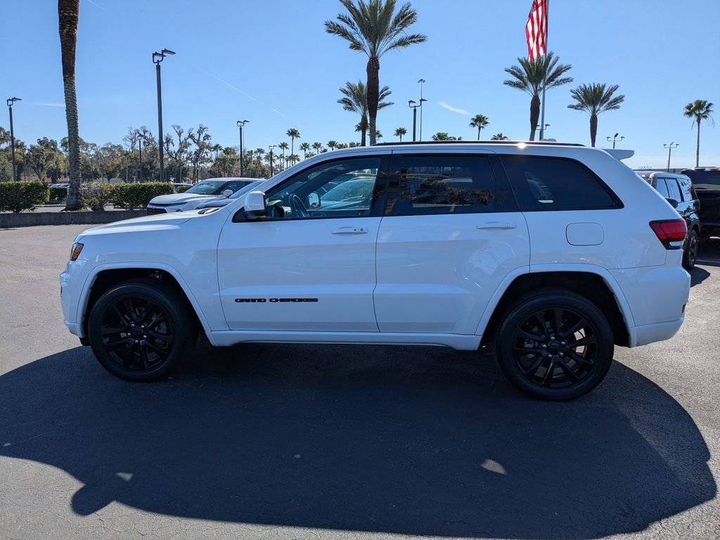 Used 2021 Jeep Grand Cherokee Laredo X image 7