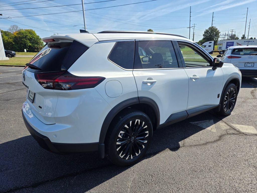 Certified 2026 Nissan Rogue Dark Armor AWD/4WD image 6