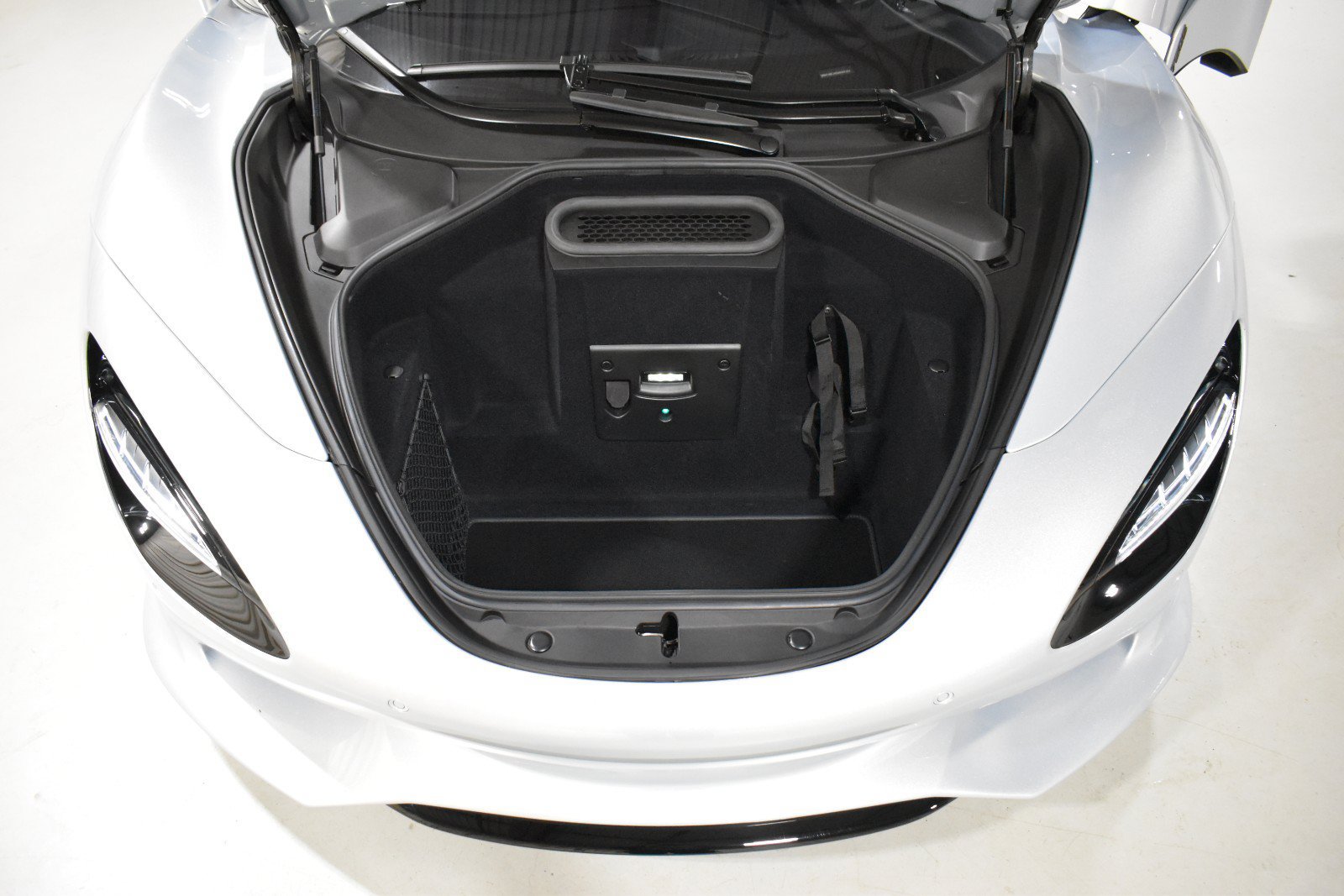 Used 2025 McLaren 750S Spider RWD image 43