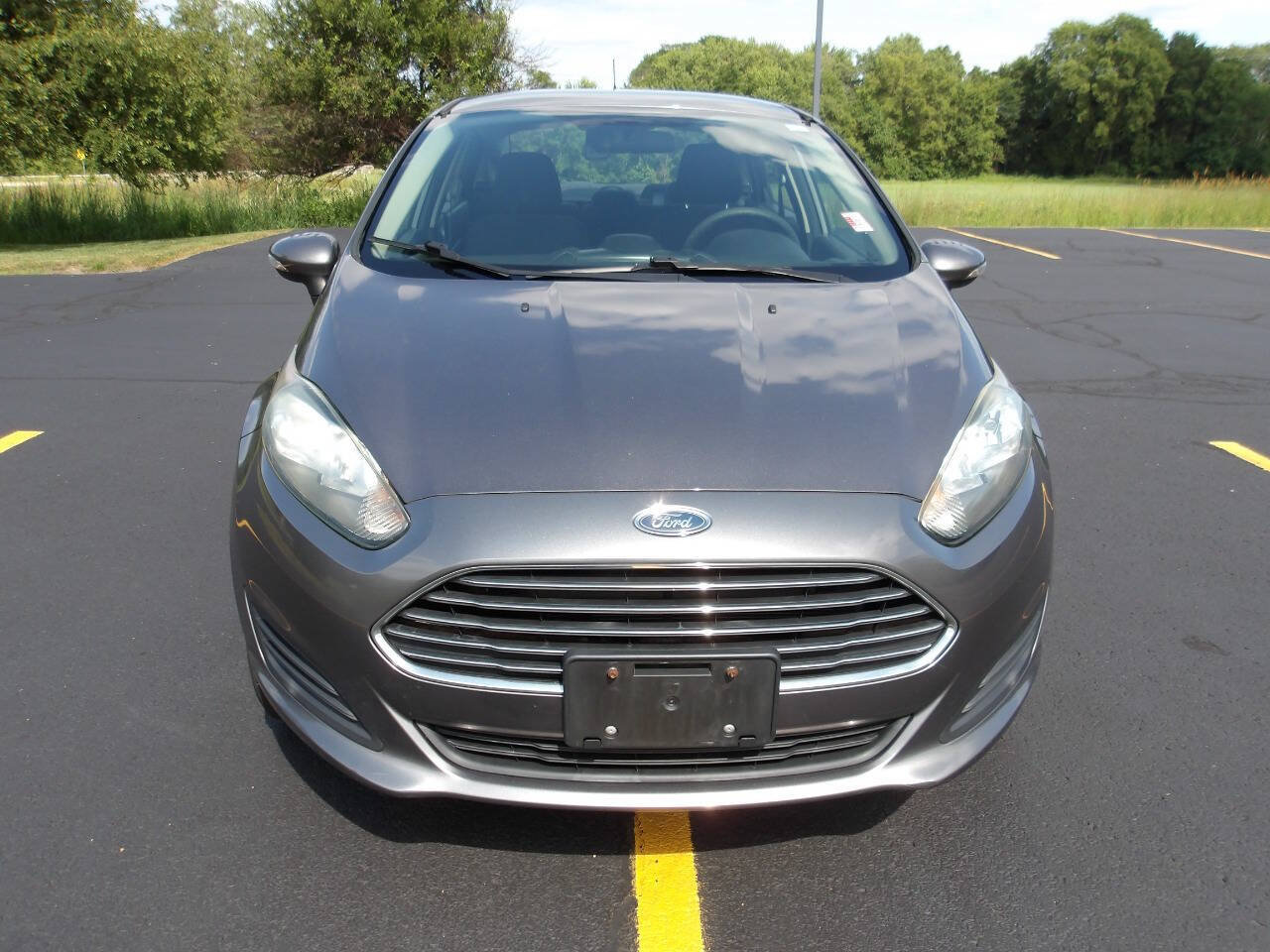 Used 2014 Ford Fiesta SE FWD image 4