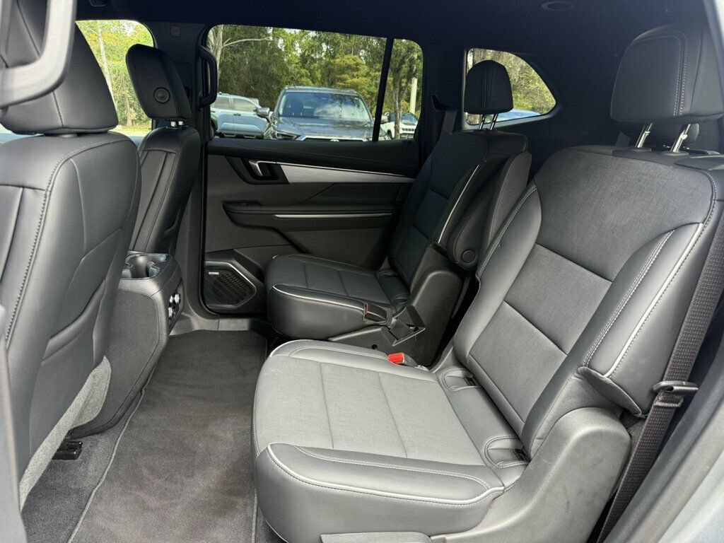 Used 2026 Buick Enclave Preferred FWD image 7