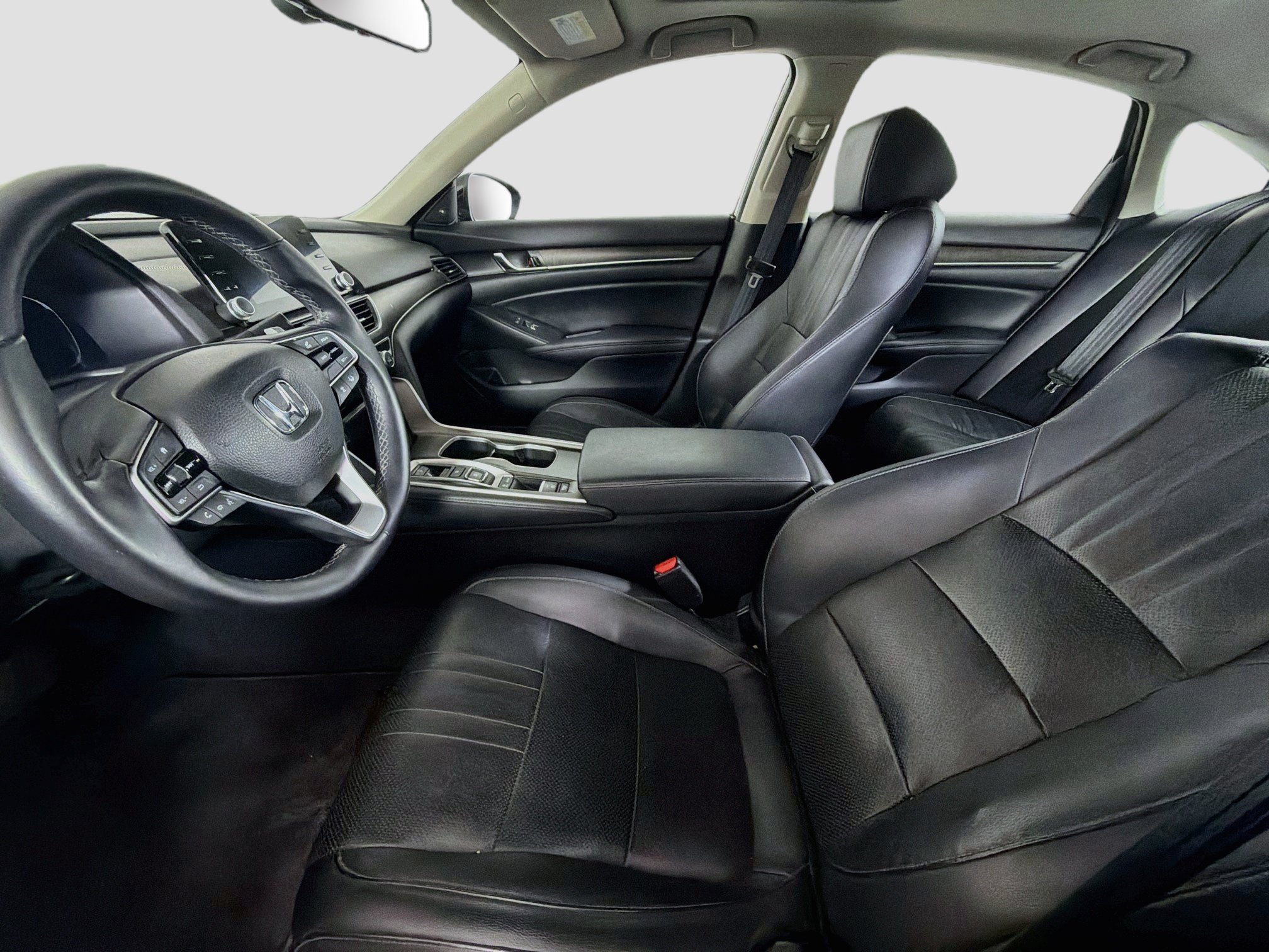 Used 2018 Honda Accord Touring image 13