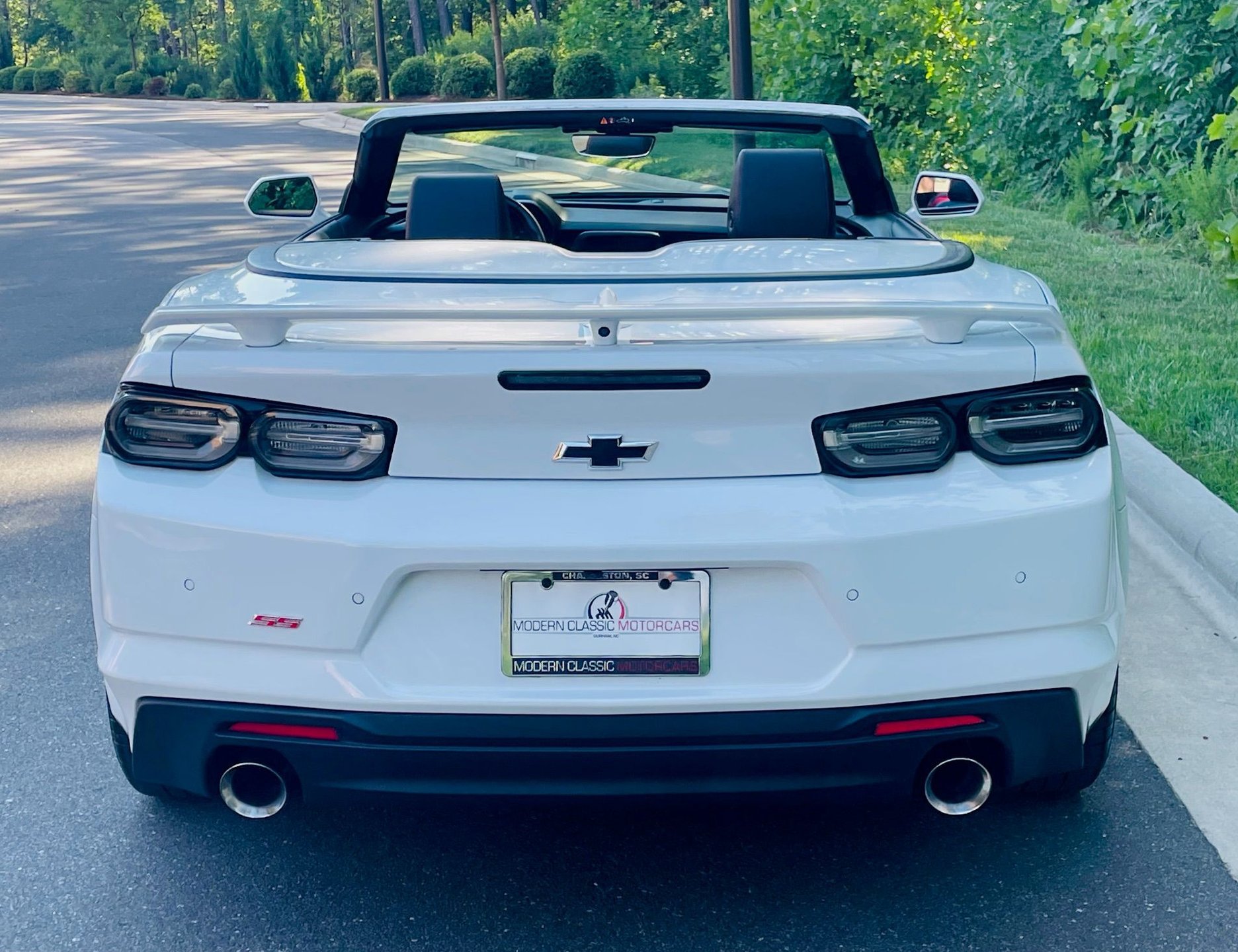 Used 2022 Chevrolet Camaro SS RWD image 17