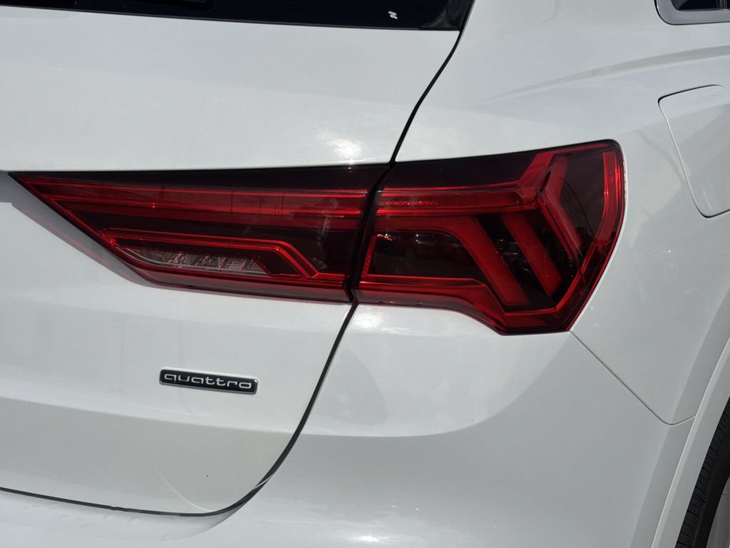 Used 2022 Audi Q3 2.0T Premium Plus AWD/4WD image 24