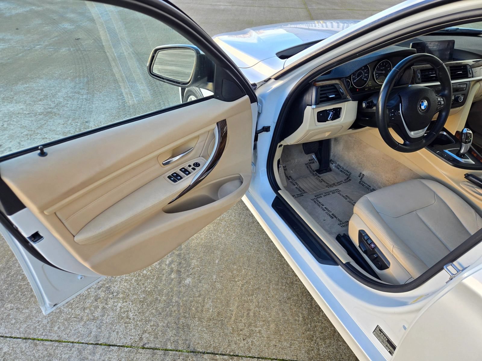 Used 2014 BMW 328i Sedan RWD image 10