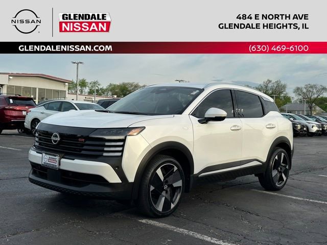 Used 2025 Nissan Kicks SR AWD/4WD image 1