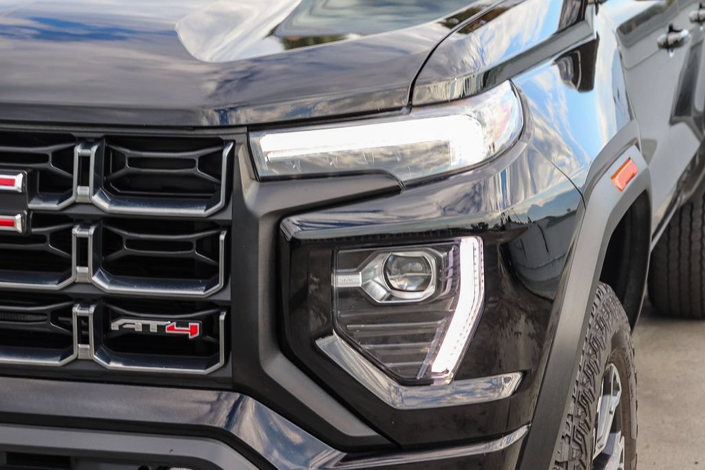 Used 2023 GMC Canyon AT4 AWD/4WD image 5