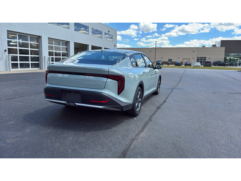 Used 2025 Kia K4 FWD image 30