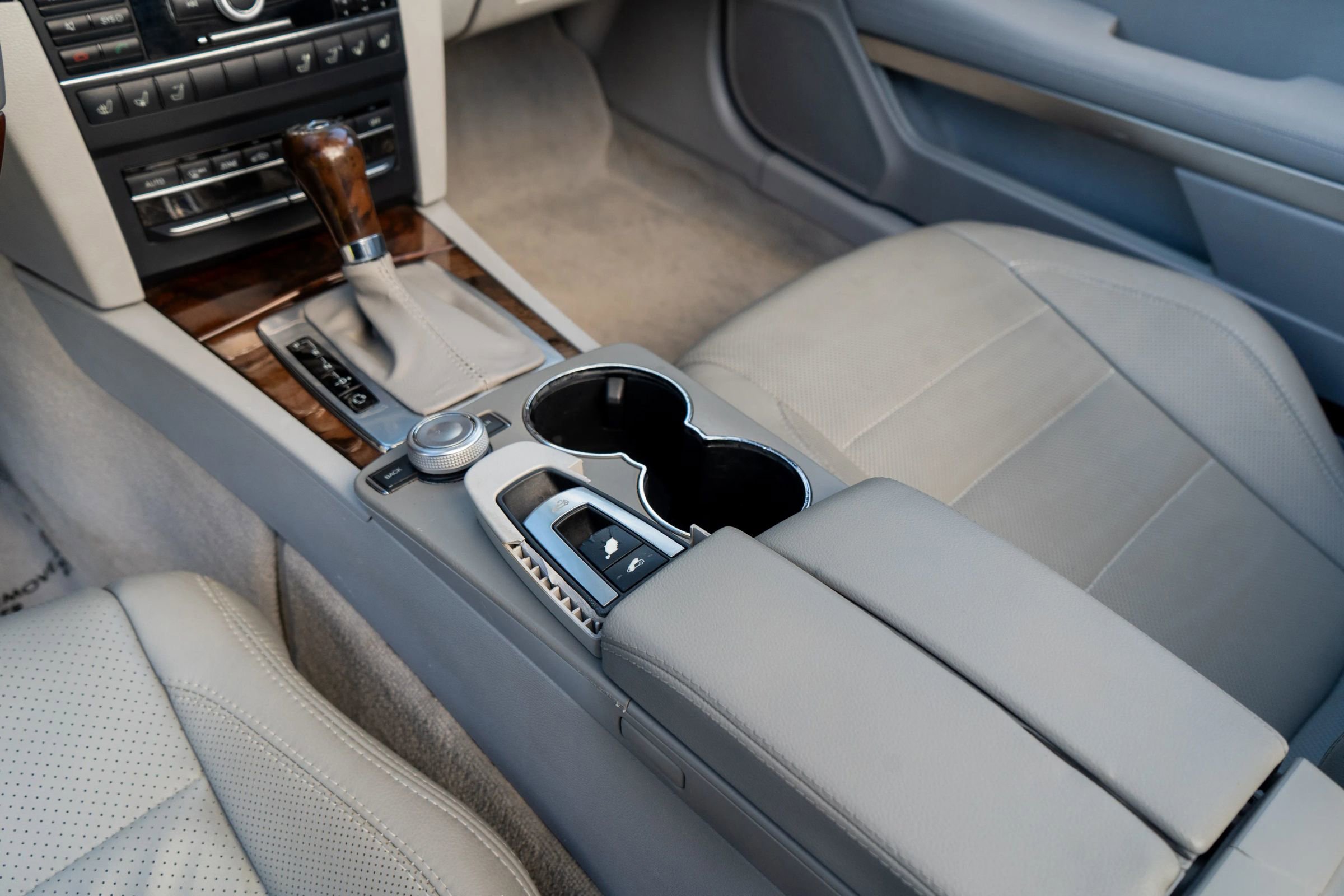 Used 2011 Mercedes-Benz E 350 Cabriolet w/ Premium 2 Pkg image 95