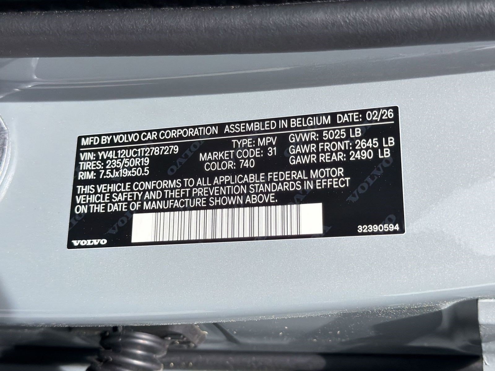 New 2026 Volvo XC40 B5 Plus w/ Protection Package Premier AWD/4WD image 17