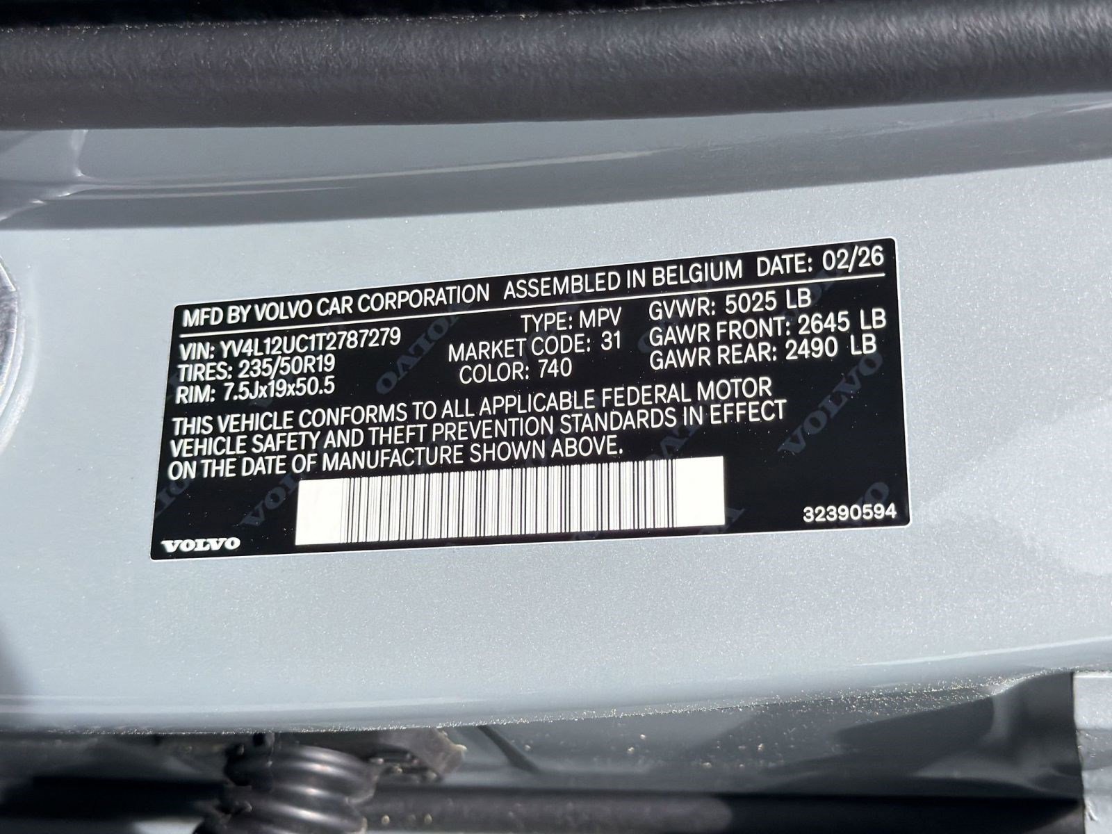 New 2026 Volvo XC40 B5 Plus w/ Protection Package Premier AWD/4WD image 17