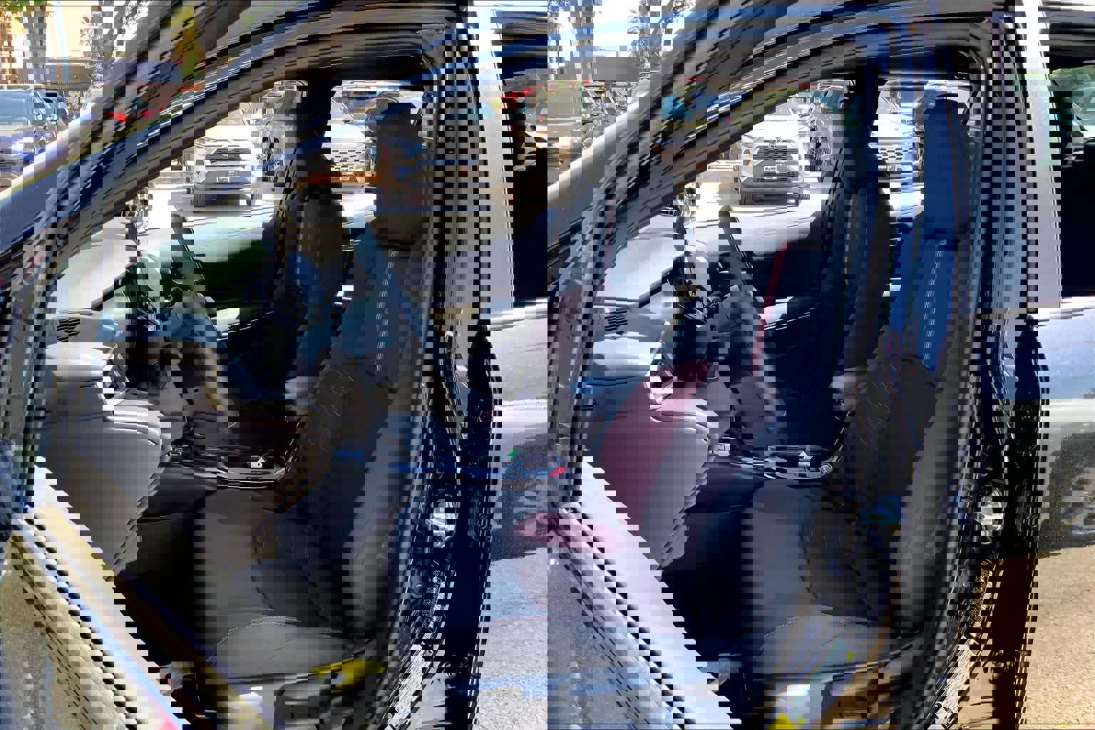 Used 2025 Toyota Corolla SE image 8