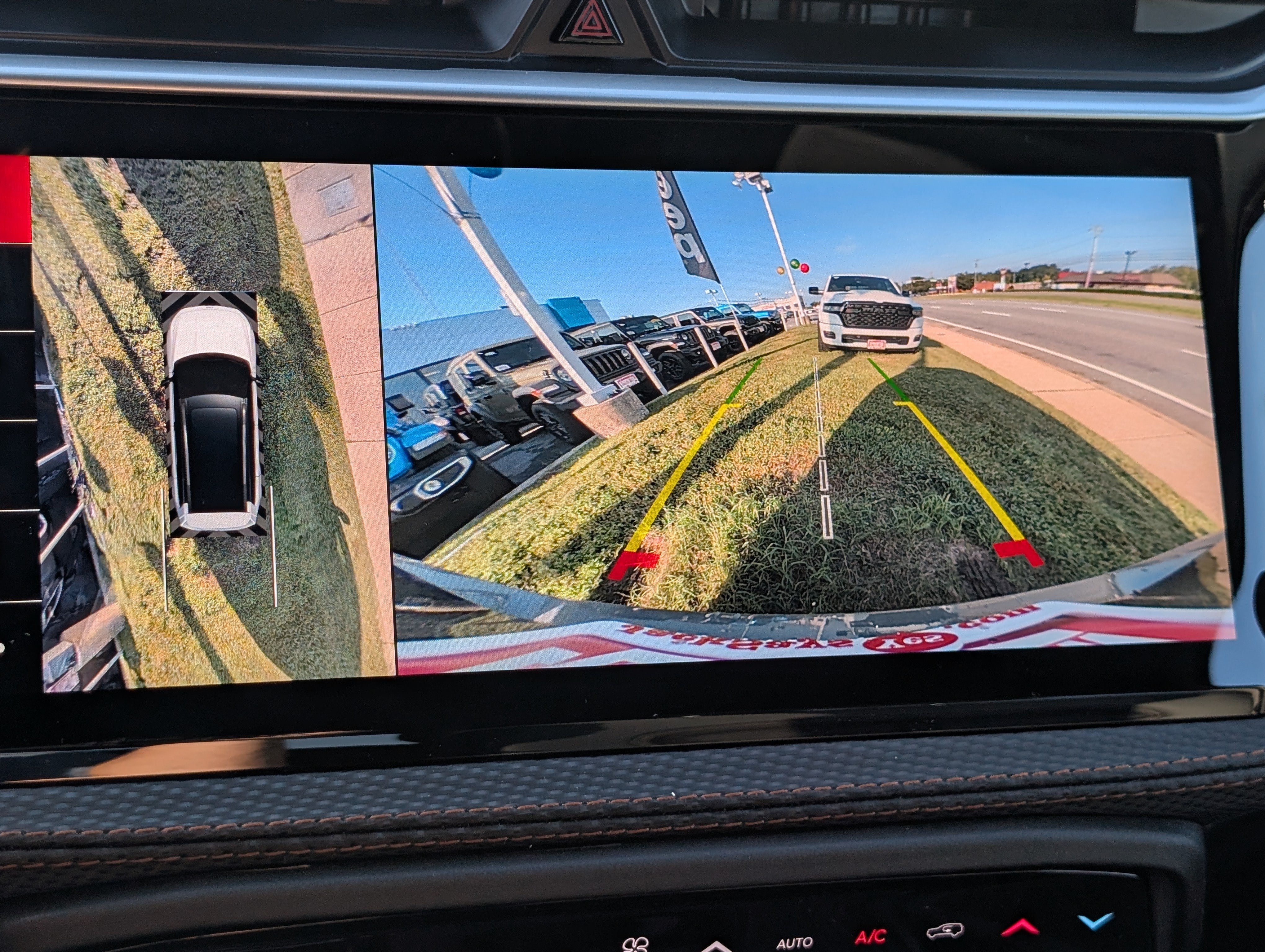 New 2026 Jeep Cherokee Overland w/ Advanced Pro Tech Group AWD/4WD image 31