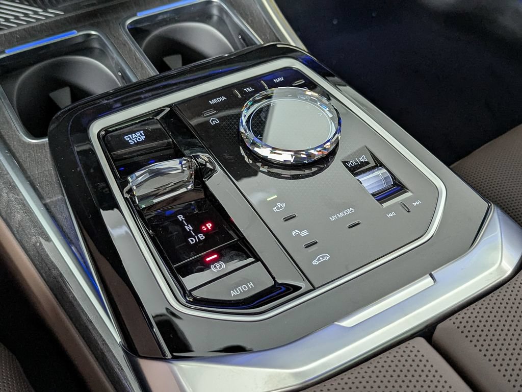 New 2026 BMW i7 xDrive60 AWD/4WD image 30