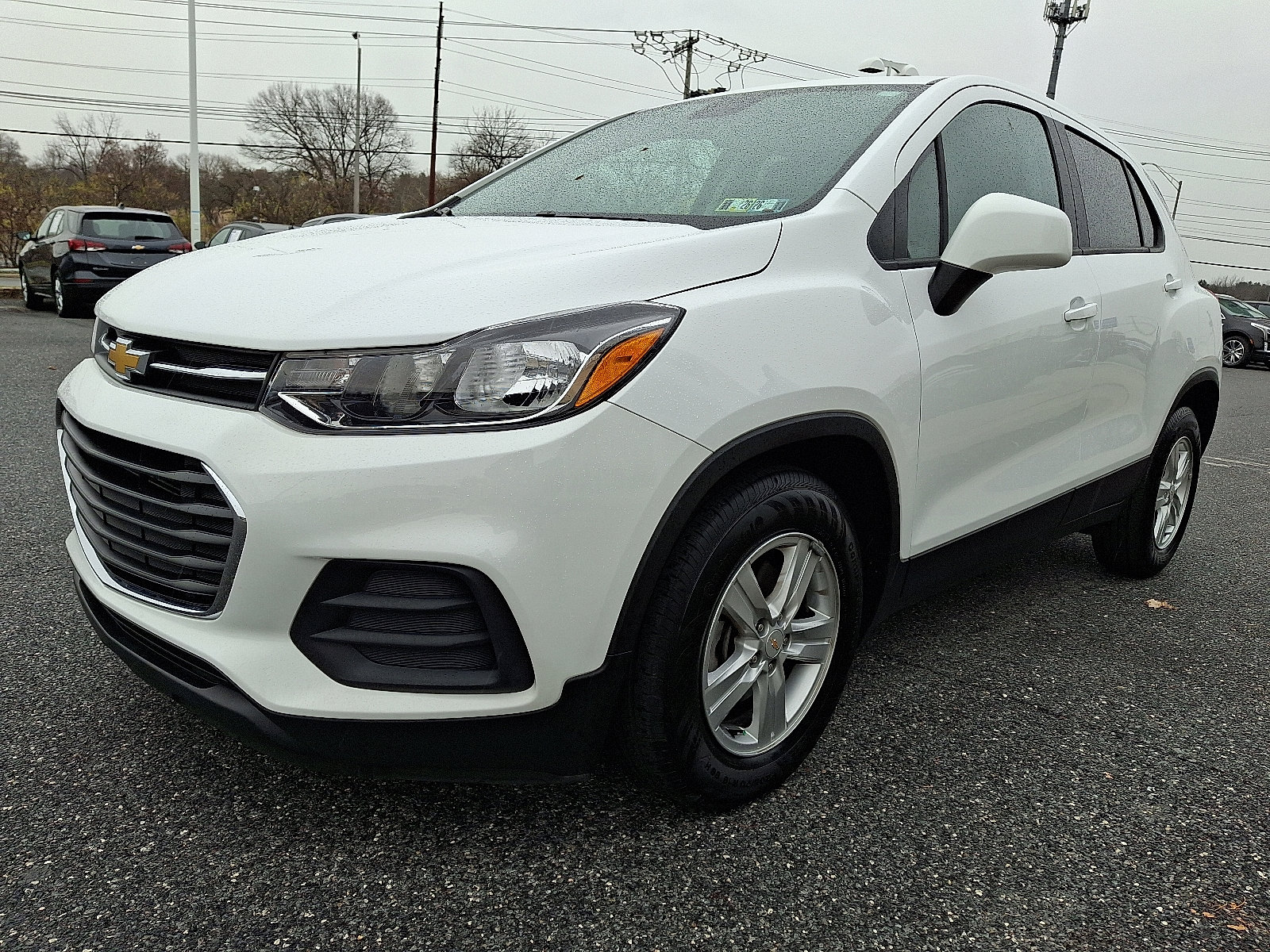 Certified 2022 Chevrolet Trax LS w/ Tint and Cruise Package image 3