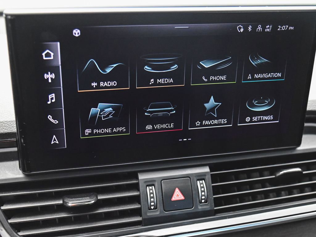 Used 2023 Audi Q5 2.0T Premium w/ Convenience Package image 19