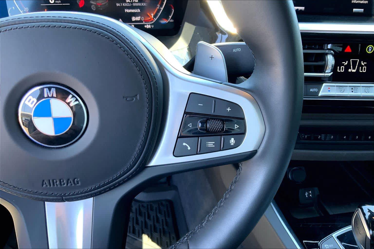 Certified 2025 BMW Z4 sDrive30i w/ Shadowloine Package RWD image 18