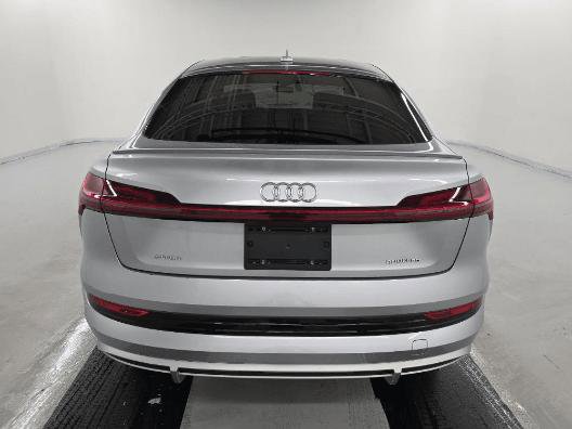Used 2023 Audi e-tron Premium Plus w/ Premium Plus Package image 8