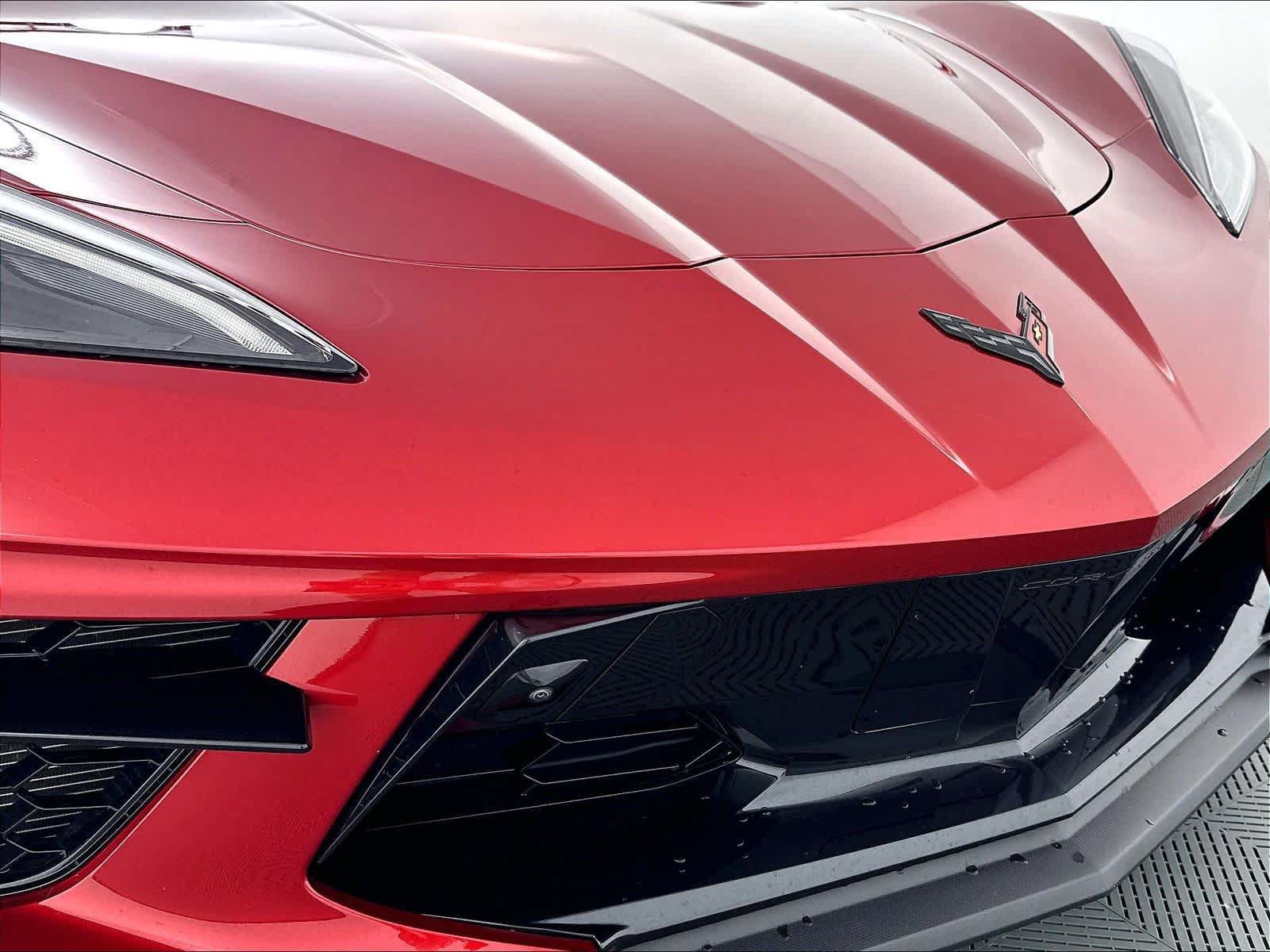 Used 2024 Chevrolet Corvette Stingray Premium Cpe w/ Battery Protection Package RWD image 31