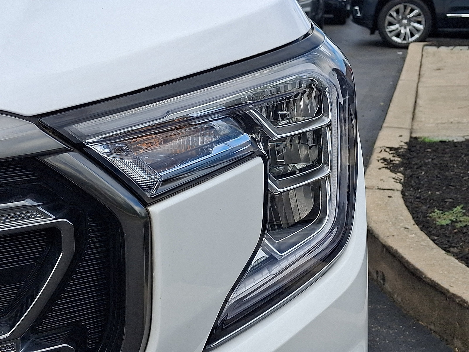 Used 2023 GMC Terrain AT4 w/ Infotainment Package II AWD/4WD image 9