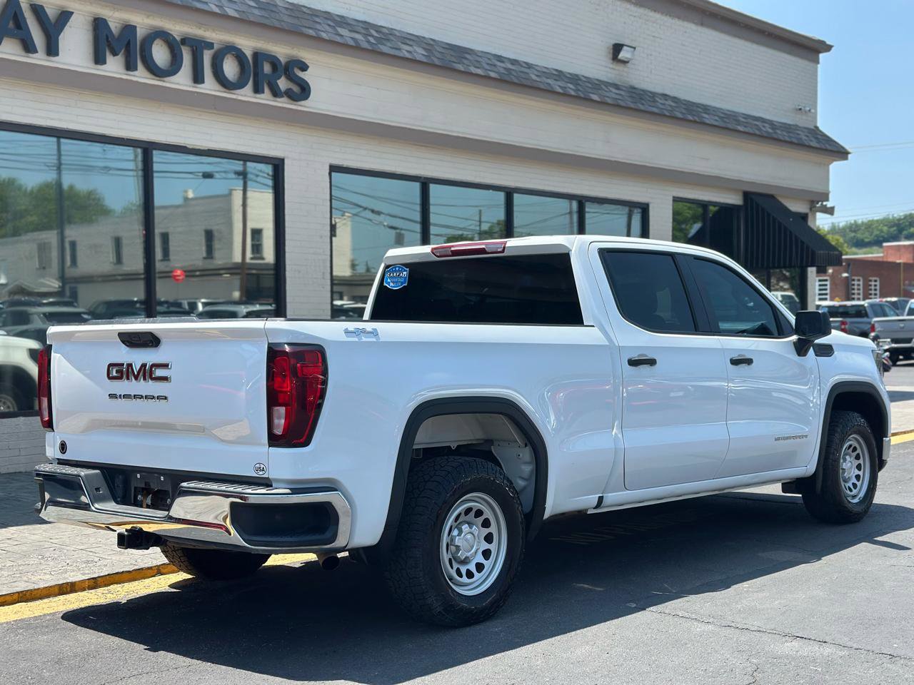 Used 2022 GMC Sierra 1500 Pro w/ Pro Value Package AWD/4WD image 3