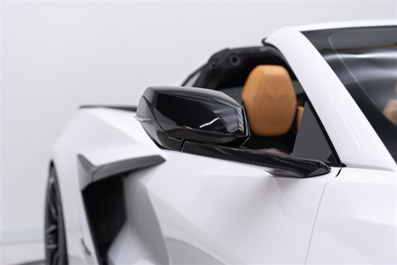 Used 2025 Chevrolet Corvette Z06 w/ Stealth Interior Trim Package RWD image 23