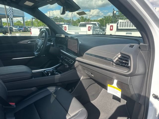New 2026 Chevrolet Traverse LT w/ Sun and Wheel Package FWD image 35