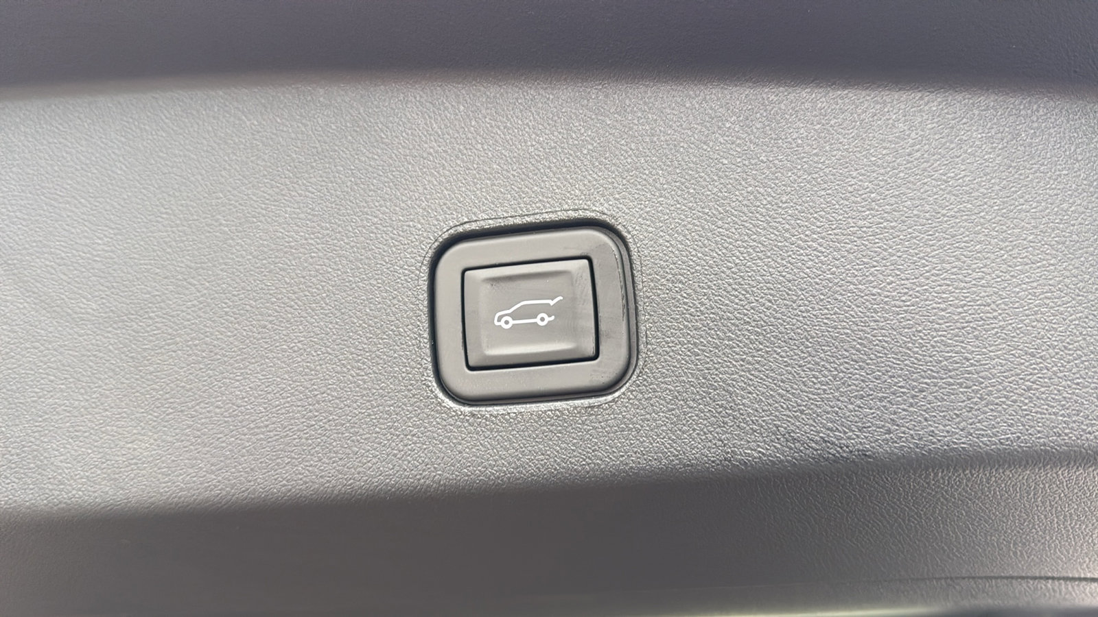 New 2026 Cadillac Lyriq Premium Luxury image 33