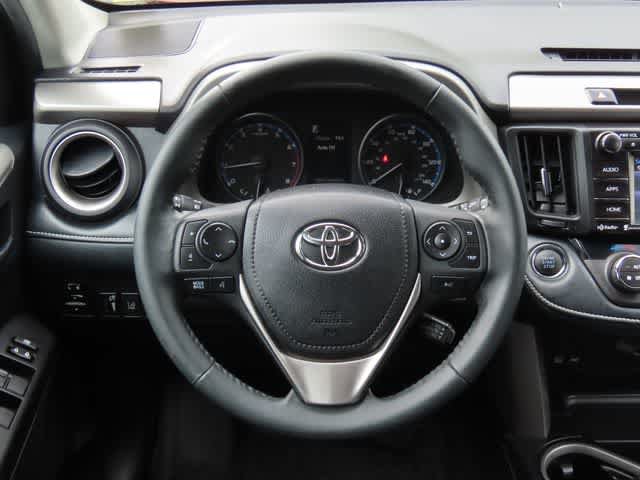 Used 2018 Toyota RAV4 XLE w/ Plus Extra Value Package AWD/4WD image 19