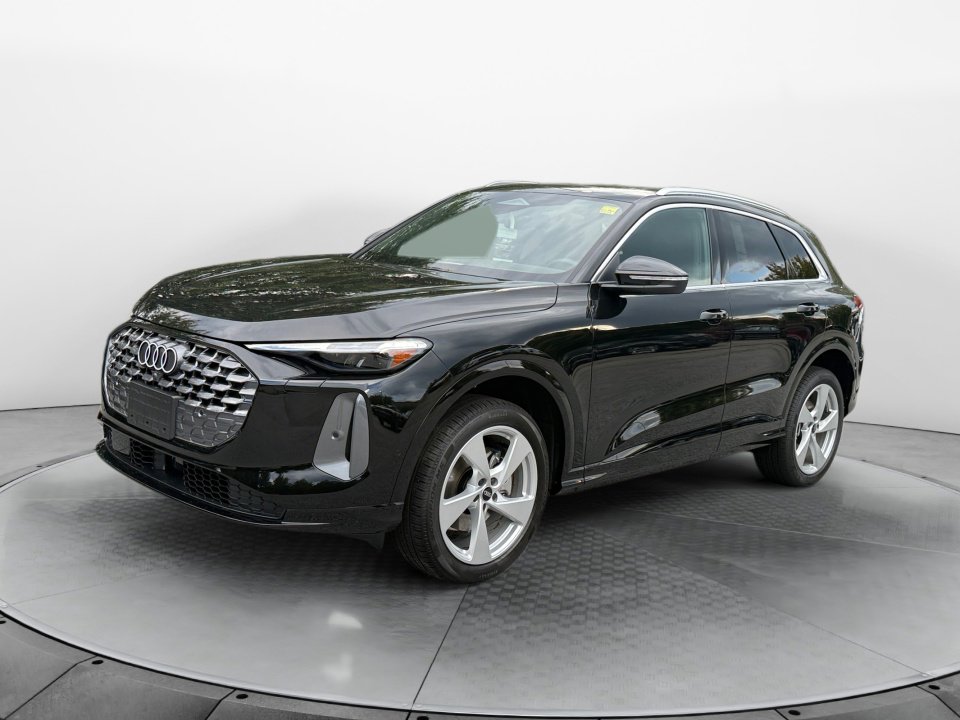 New 2025 Audi Q5 Premium Plus image 2