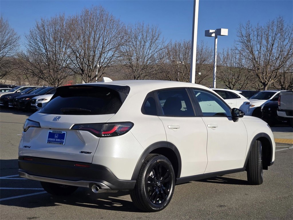 New 2026 Honda HR-V Sport image 4