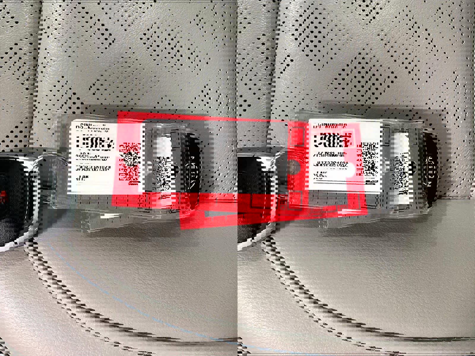 Certified 2025 Nissan Murano Platinum w/ Cargo Package image 32