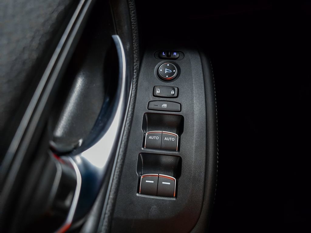 Certified 2024 Honda HR-V EX-L image 23