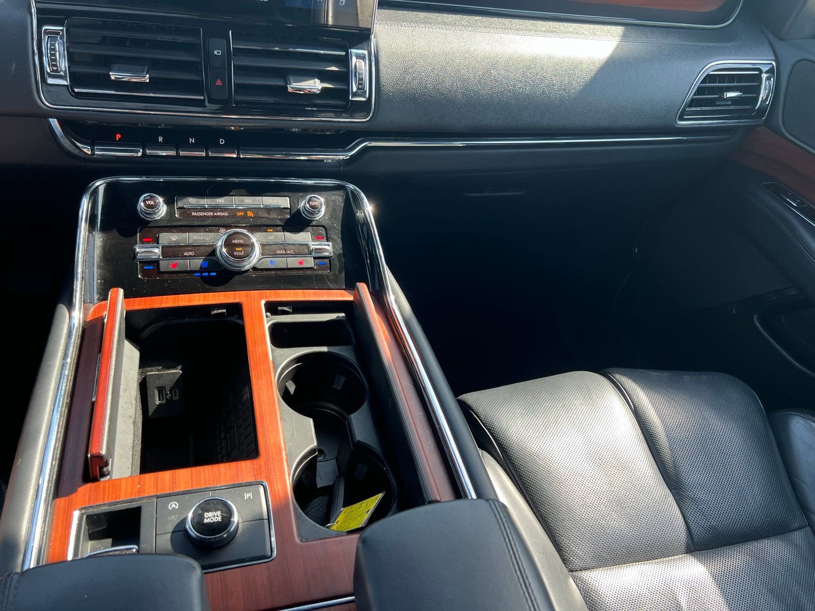 Used 2023 Lincoln Navigator Reserve image 39