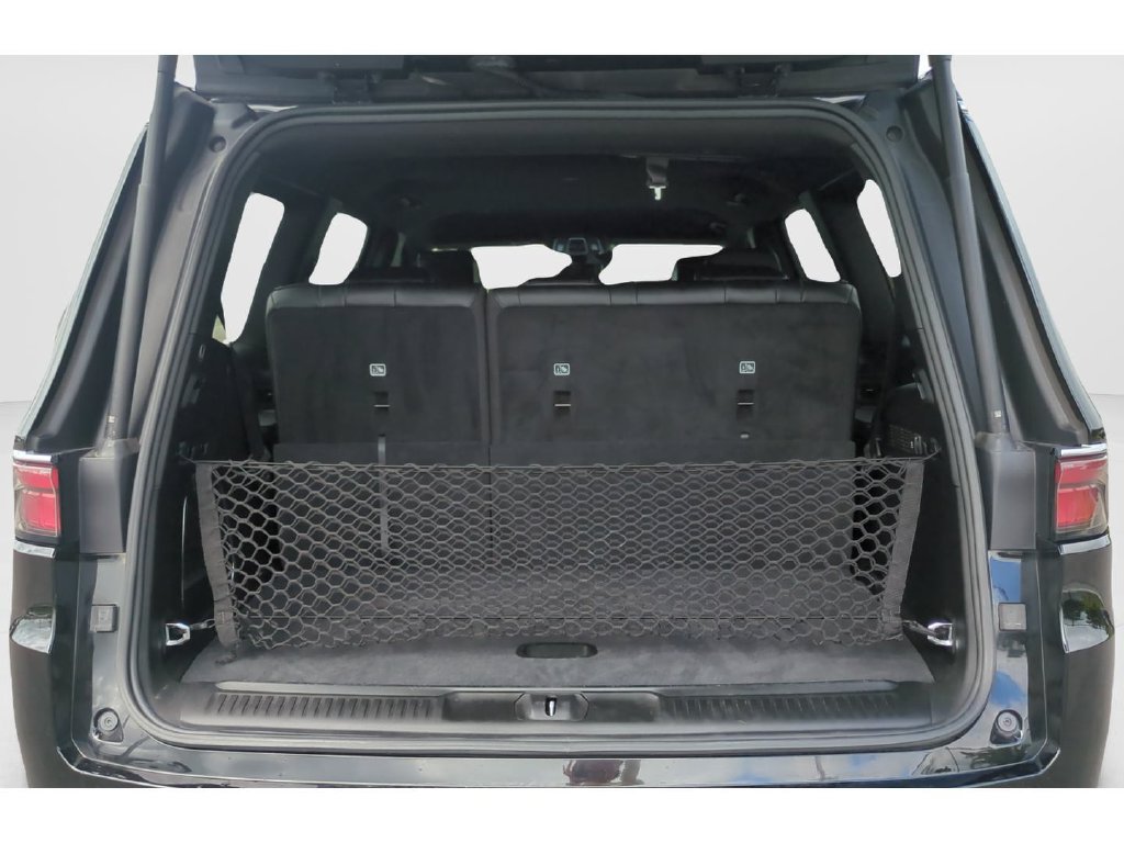 Used 2023 Jeep Wagoneer Series II AWD/4WD image 9