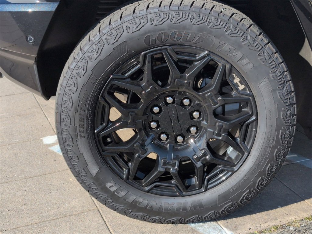 Certified 2025 GMC Hummer EV 2X image 35