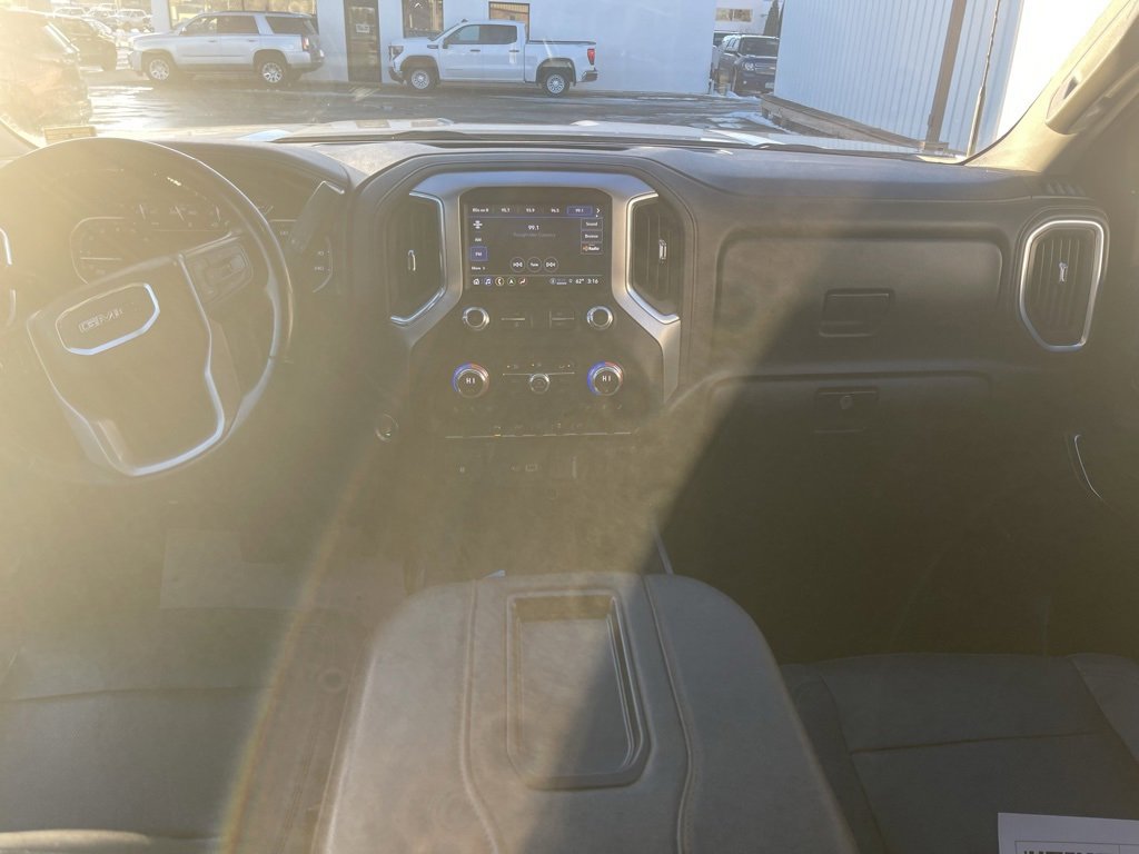 Used 2021 GMC Sierra 2500 SLT w/ SLT Premium Package image 18