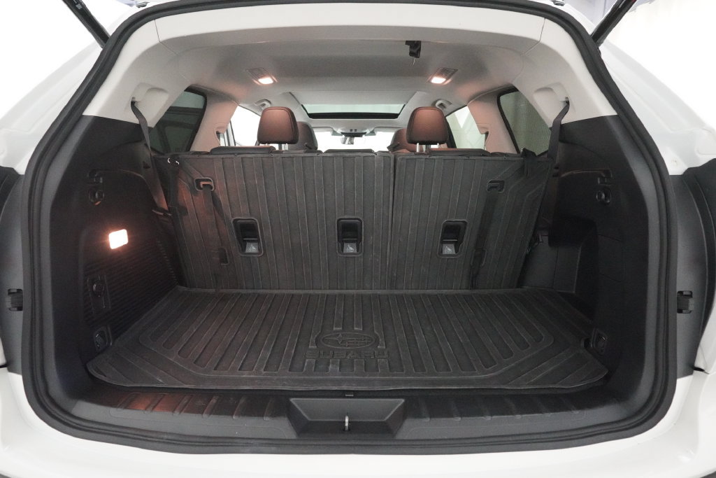 Used 2023 Subaru Ascent Onyx Edition AWD/4WD image 10