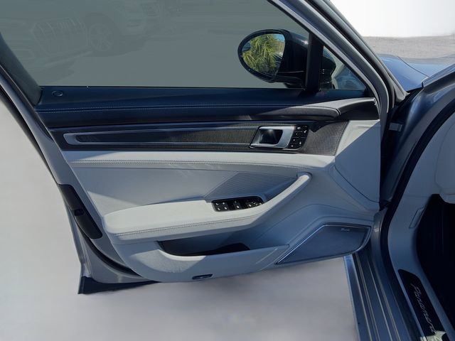Used 2018 Porsche Panamera Turbo Executive image 22