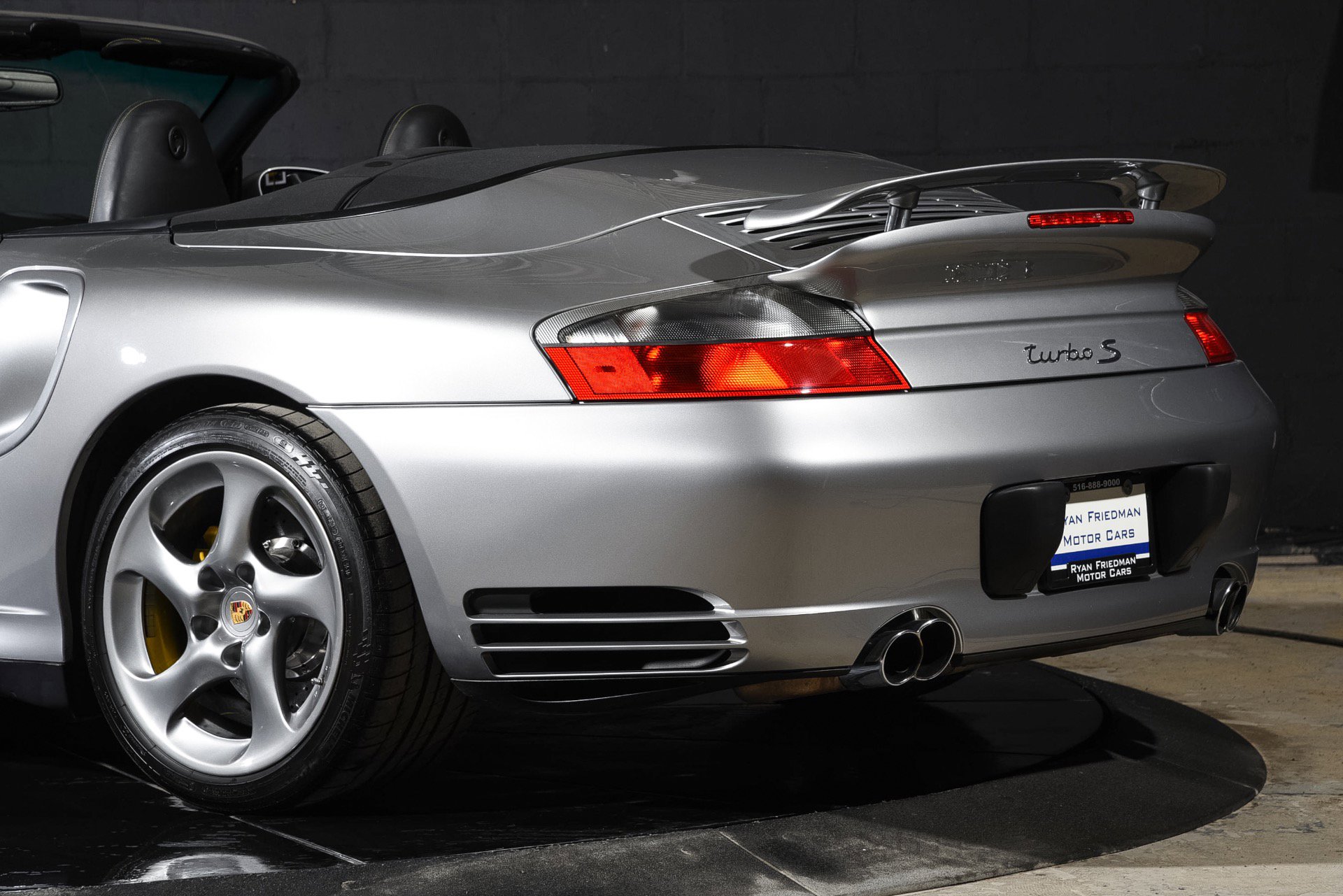 Used 2005 Porsche 911 Turbo image 14