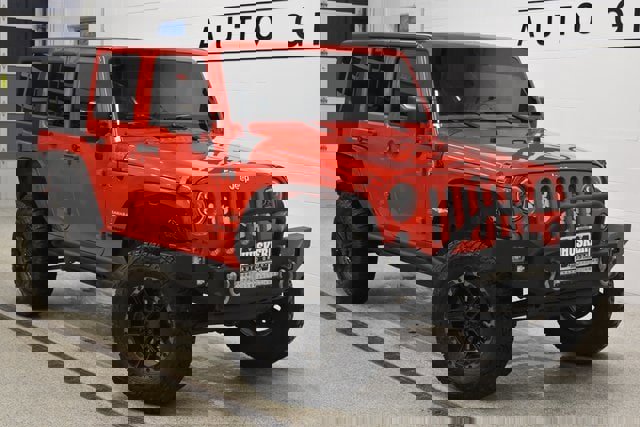 Used 2015 Jeep Wrangler Unlimited Sahara w/ Connectivity Group