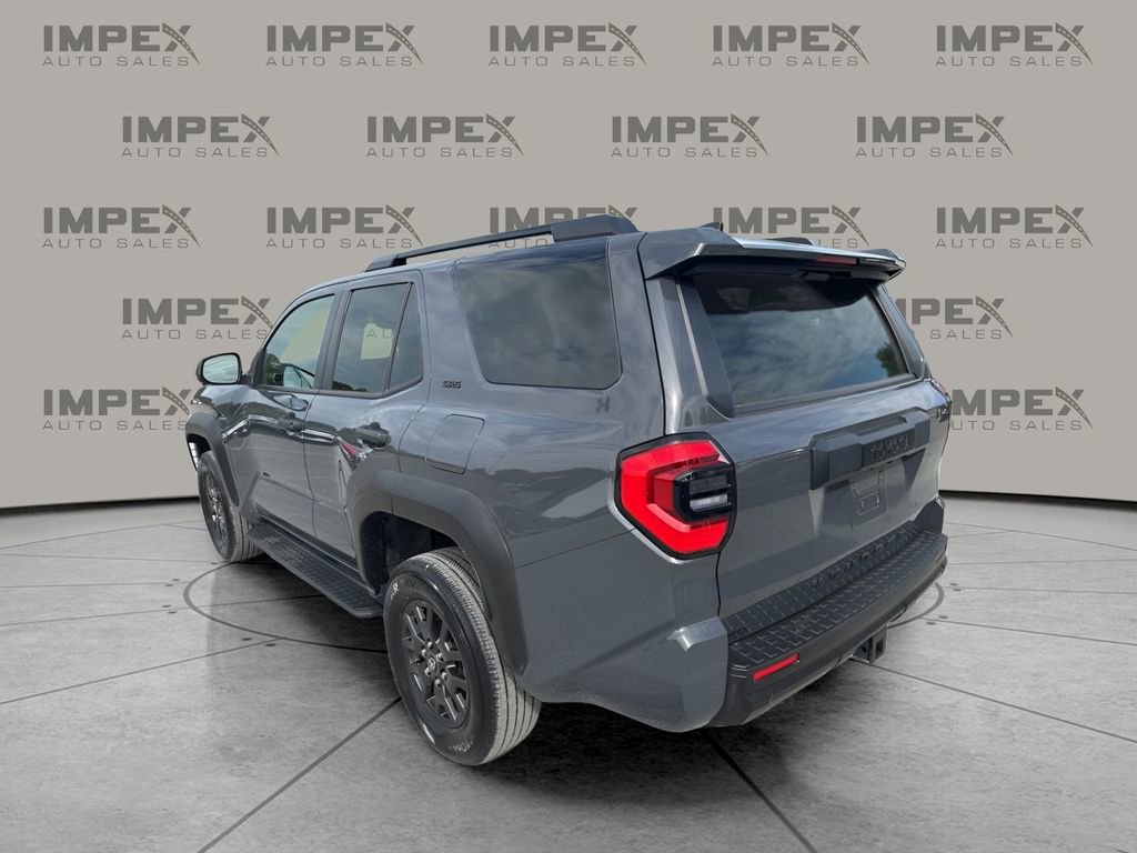 Used 2025 Toyota 4Runner SR5 AWD/4WD image 3