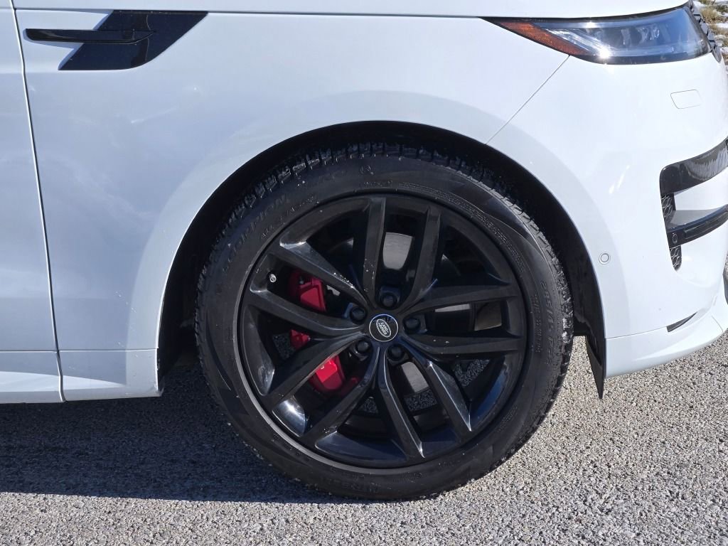Used 2024 Land Rover Range Rover Sport Dynamic SE image 13