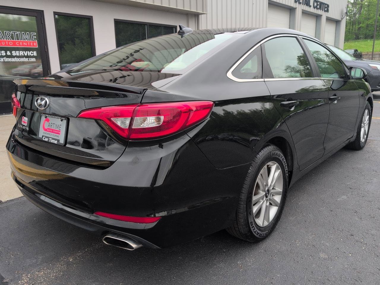 Used 2017 Hyundai Sonata SE FWD image 8
