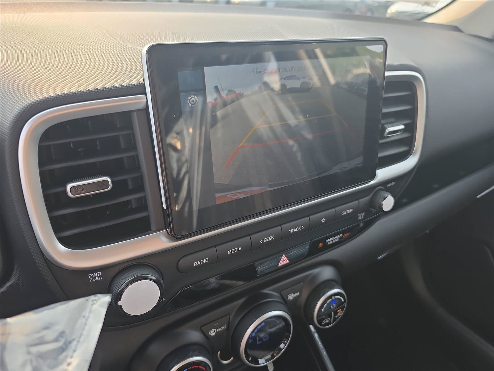 New 2026 Hyundai Venue SEL FWD image 28