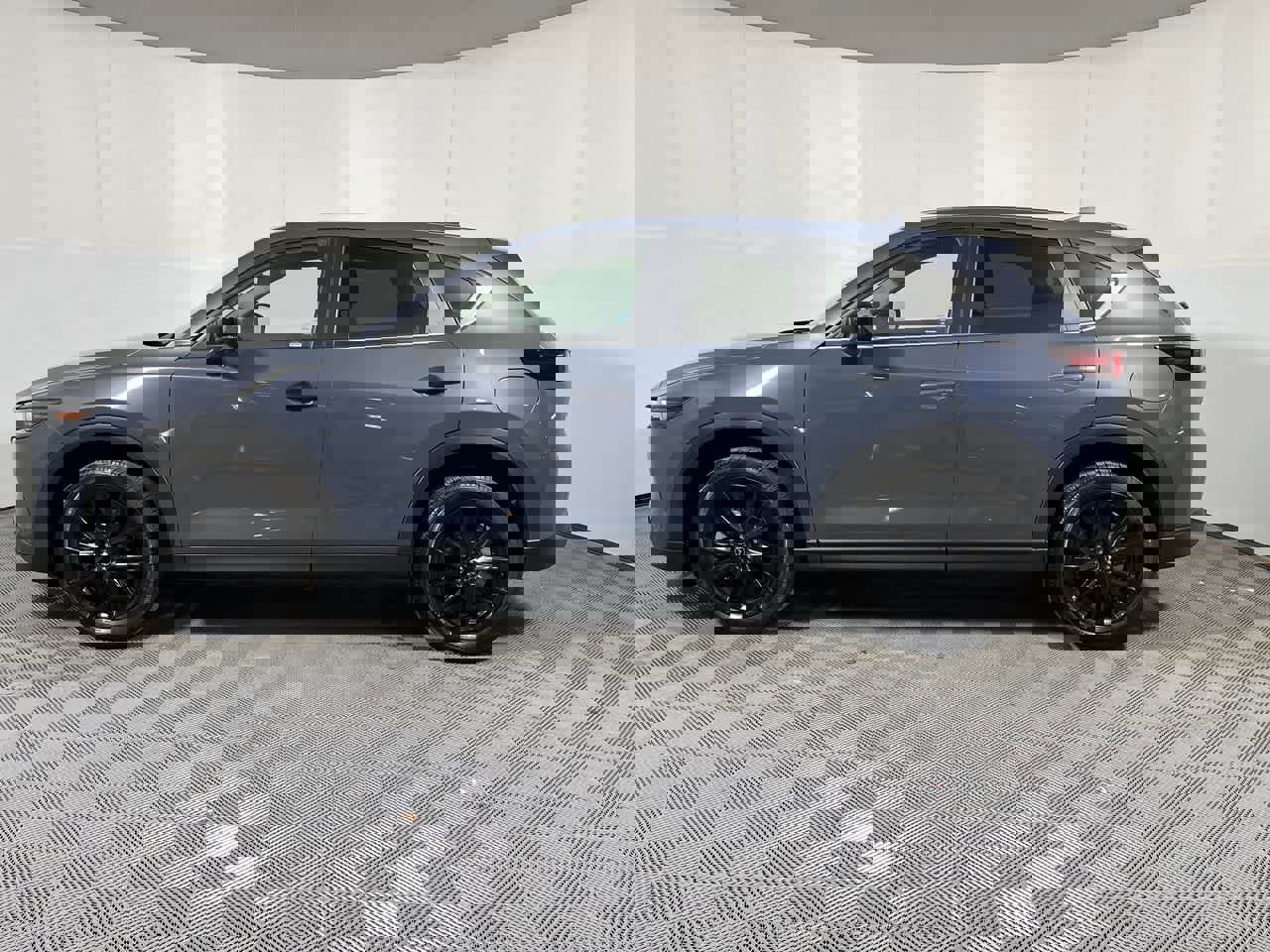 Used 2024 MAZDA CX-5 Carbon Edition image 5