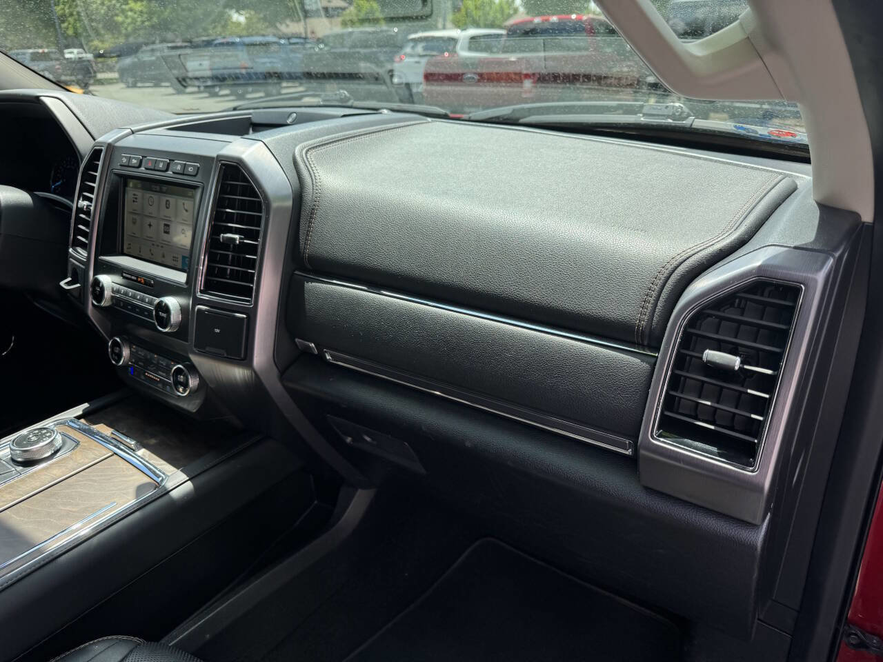 Used 2019 Ford Expedition Platinum image 26