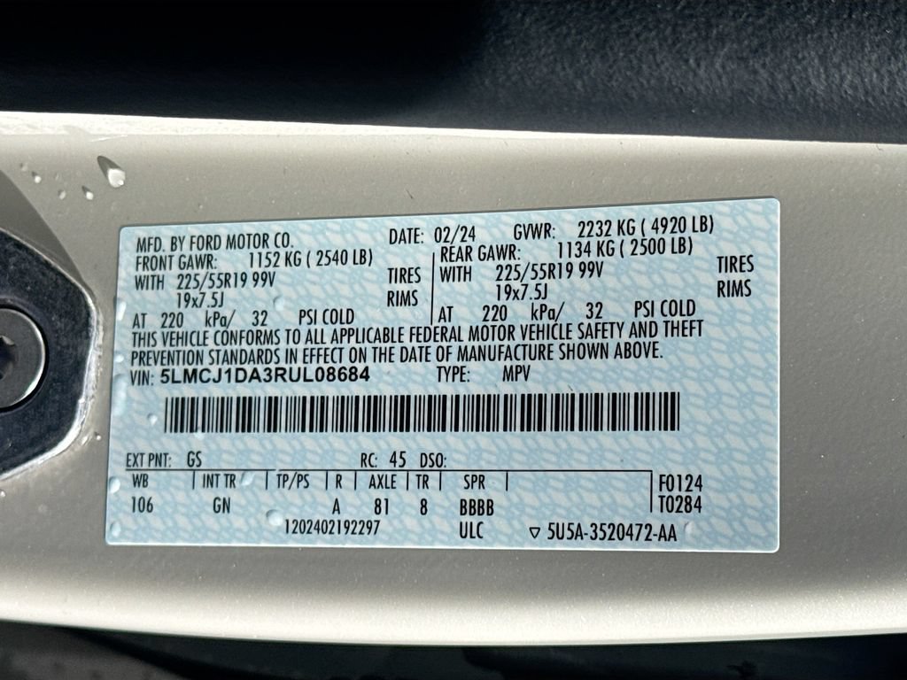 Used 2024 Lincoln Corsair AWD w/ Equipment Group 101A image 33