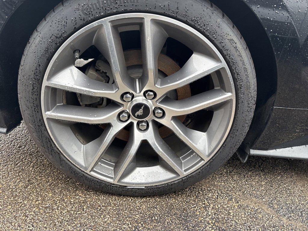 Used 2016 Ford Mustang GT Premium image 25