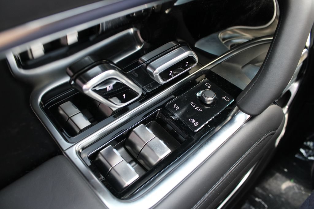 New 2026 Land Rover Range Rover SE AWD/4WD image 23
